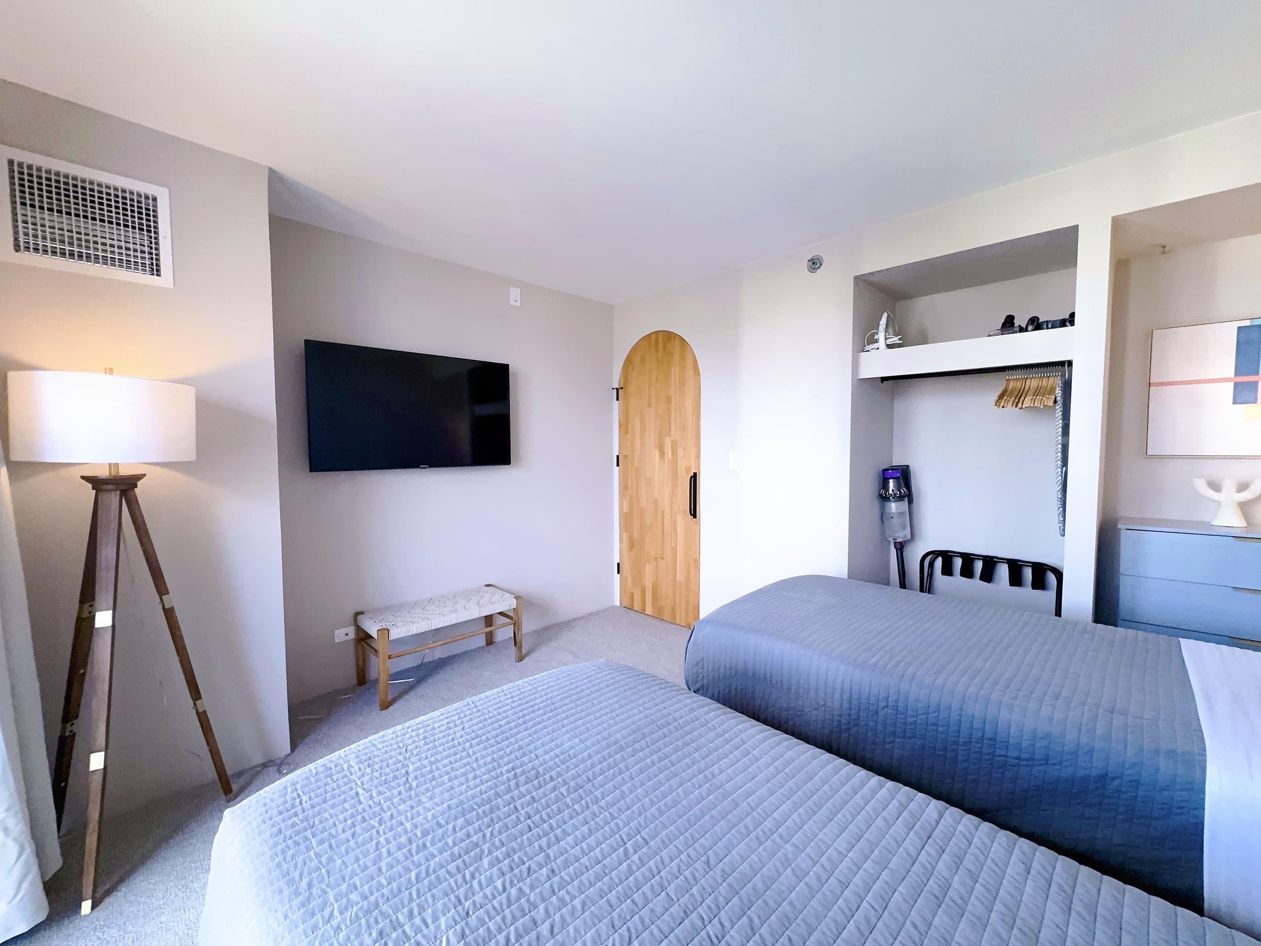 20F-Upscale Mountain View-1BR-Near Beach~ - Image 26