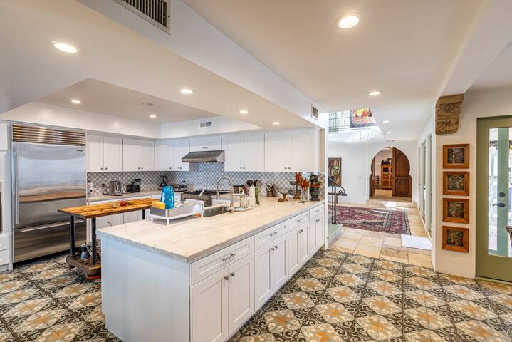 Enchanting Moroccan Oasis: Hollywood Hills gallery image 4