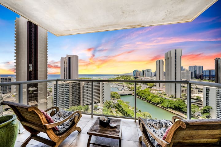 WM 2105 — Luxury 3BR/3.5BA • Oceanfront Views