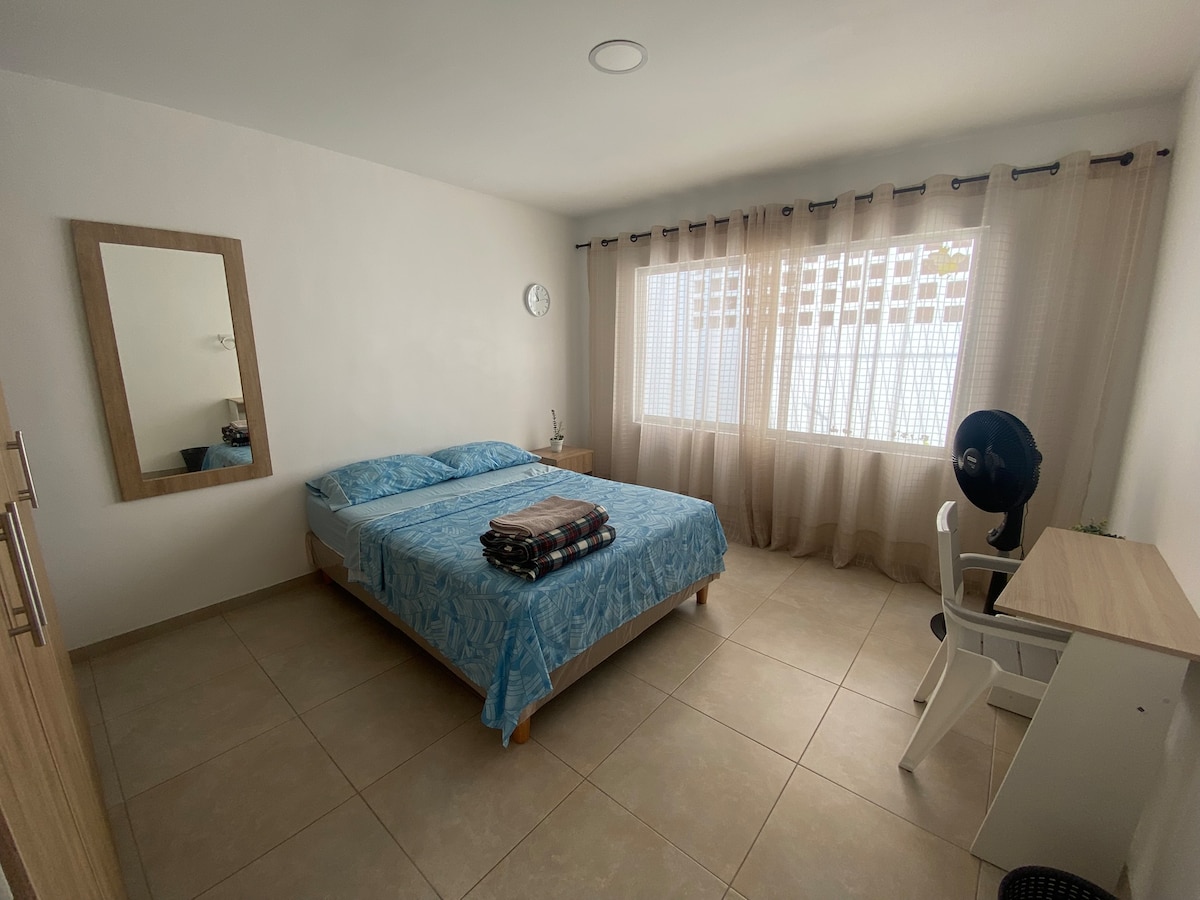 房间设备齐全，环境优美，为您带来宁静和舒适的体验 
