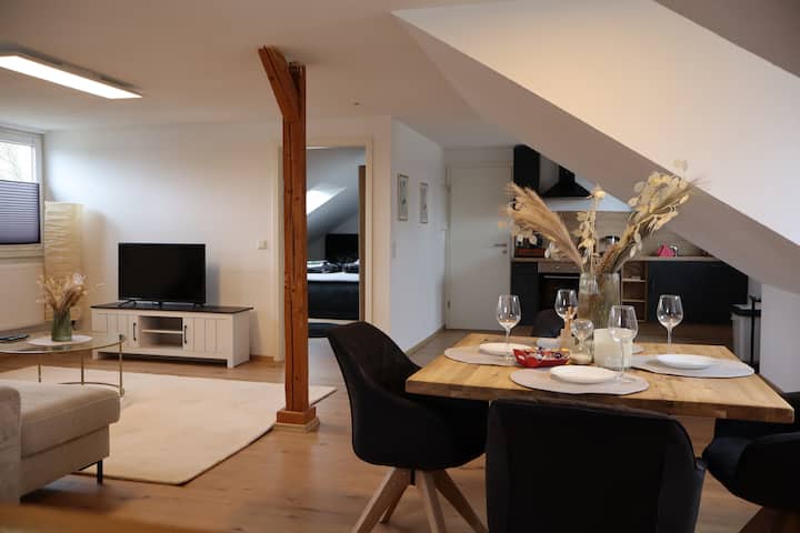 *Hirsch* Apartm. 4p. Einbauküche Stellplatz - Erwitte