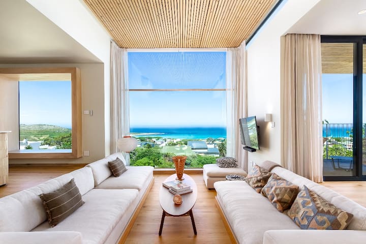 Iris, Scarborough beach bliss