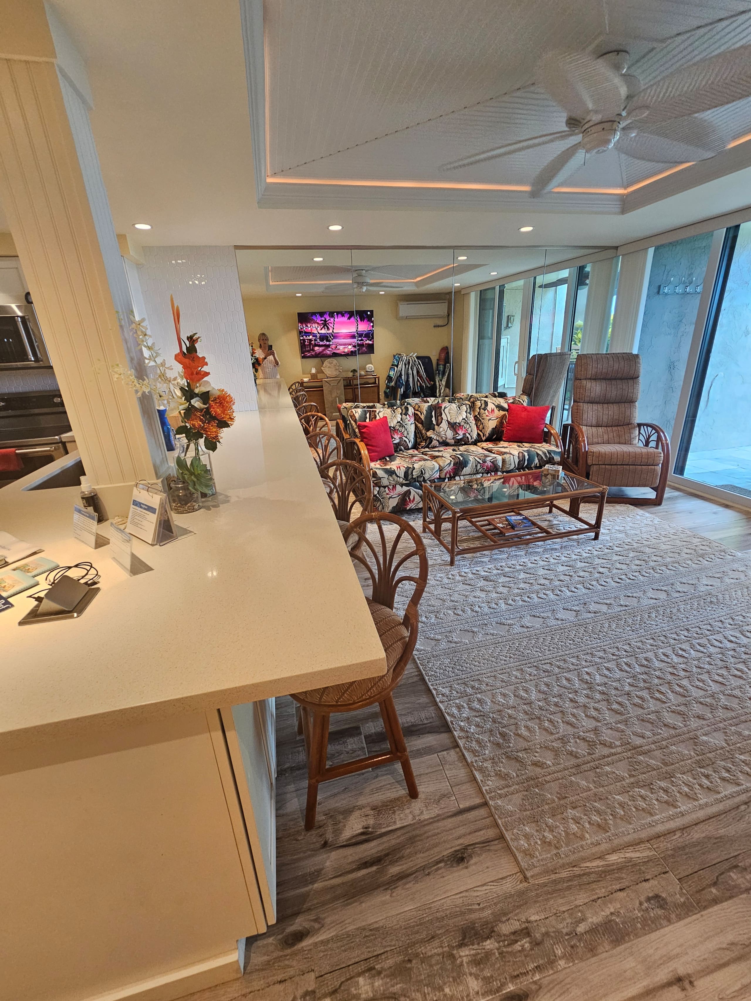 Condo in Kailua-Kona · ★4.95 · 1 bedroom · 2 beds · 1 private bath - Image 4