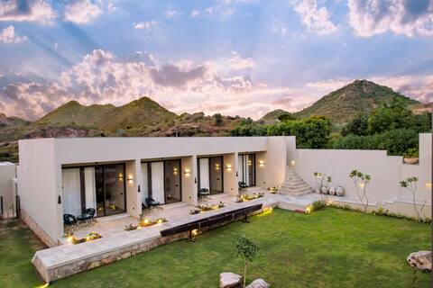 Villa Rohi ,Udaipur with Swimming pool