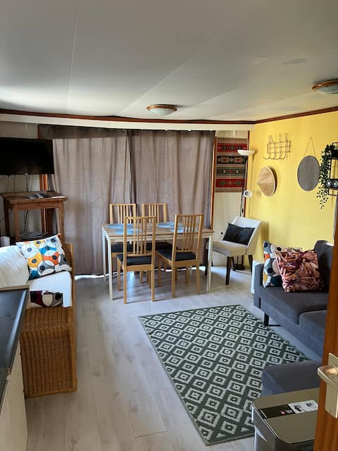 Top Airbnb: Entire chalet, Beach house! in Boulevard Noord