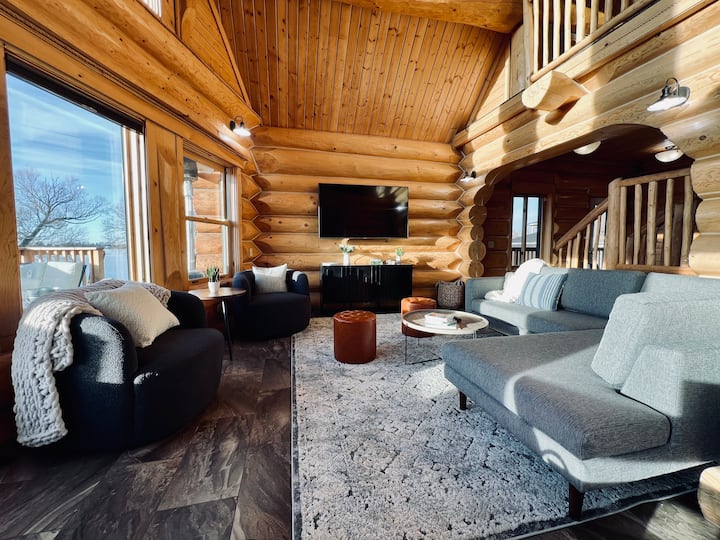 Lakefront Cabin, Hottub, Kayaks, Sups, Boat Launch - Moses Lake, WA