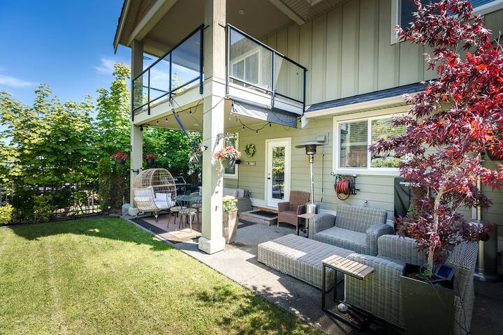 Executive 3 bedroom Home on Bear Mountain