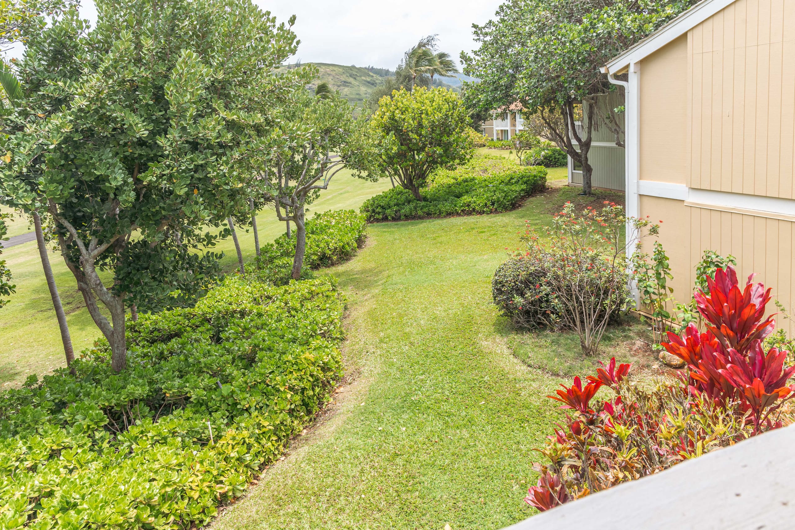 Condo in Kahuku · ★4.94 · 2 bedrooms · 3 beds · 2 private baths - Image 53