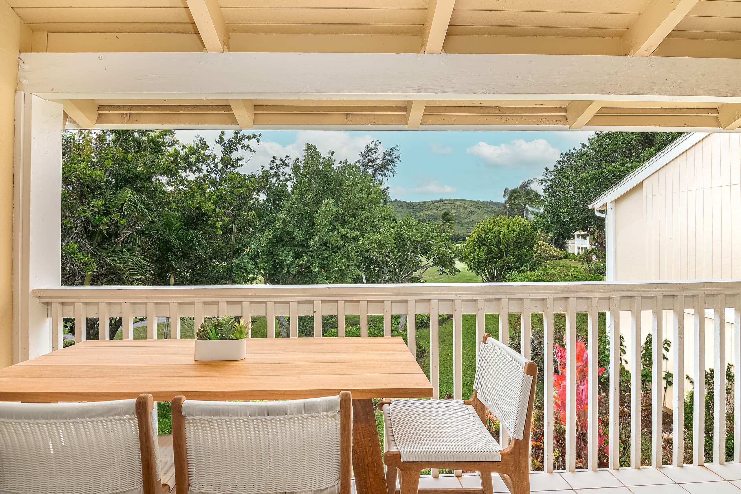 Condo in Kahuku · ★4.94 · 2 bedrooms · 3 beds · 2 private baths - Image 49