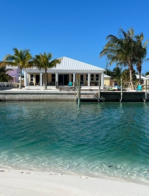 Beach and Boaters Dream w/ Dock - "Dragonfly"