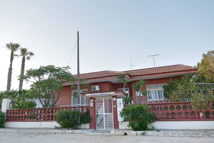 Villa Gisella a 70mt dal mare – Punta Prosciutto – gallery image 5