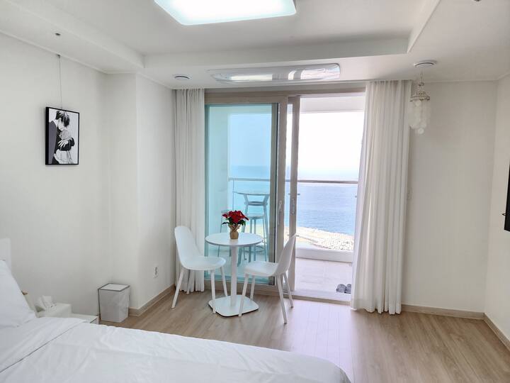 1209, Sokcho Sun Rising-panoramic Ocean View Suite - Sokcho-si