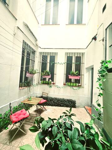 Silencioso piso en la Gran Vía gallery image 2