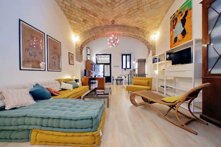Stylish loft in the heart of Monti