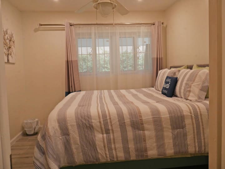 غرفة النوم 1