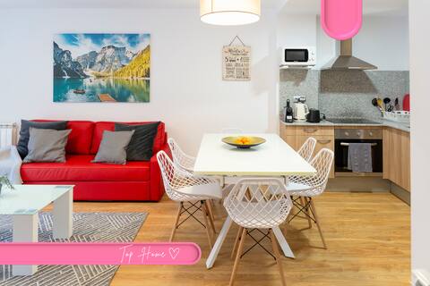By Ski Lift, Scenic Terrace & Free Parking