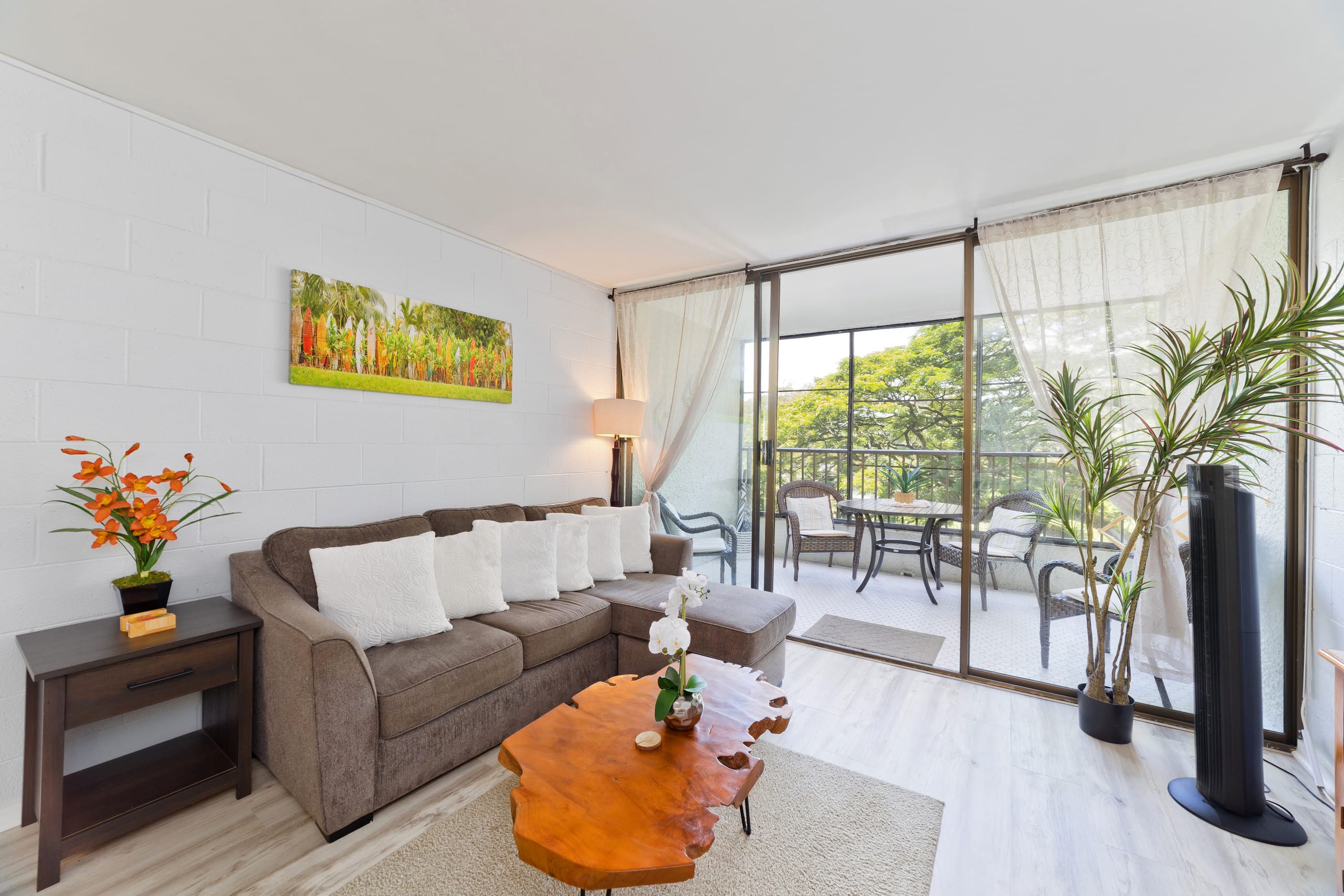 Condo in Hilo · ★4.72 · 2 bedrooms · 3 beds · 1 bath - Image 3