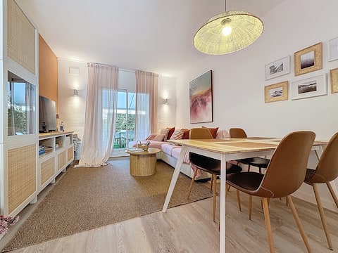 Successful Airbnb property: La Bella Lola House in front of the pool 3 double bedrooms in Torroella De Montgrí