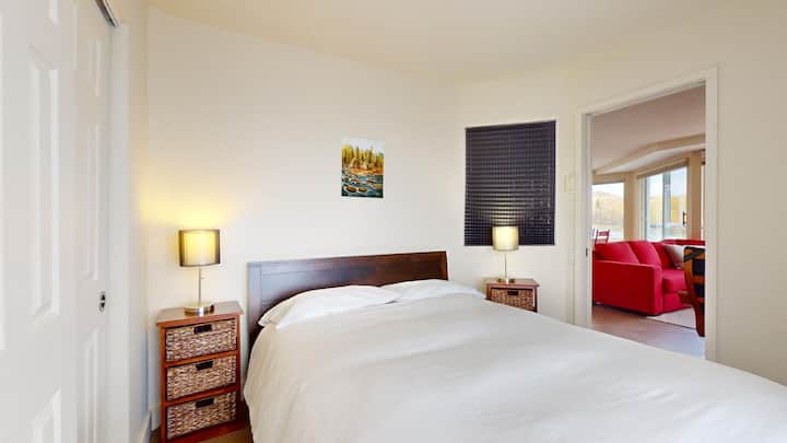 1 double bed (2 people)