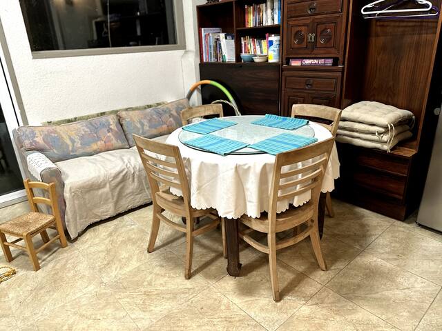 Retreat Home near Menlo Park/Palo Alto gallery image 4