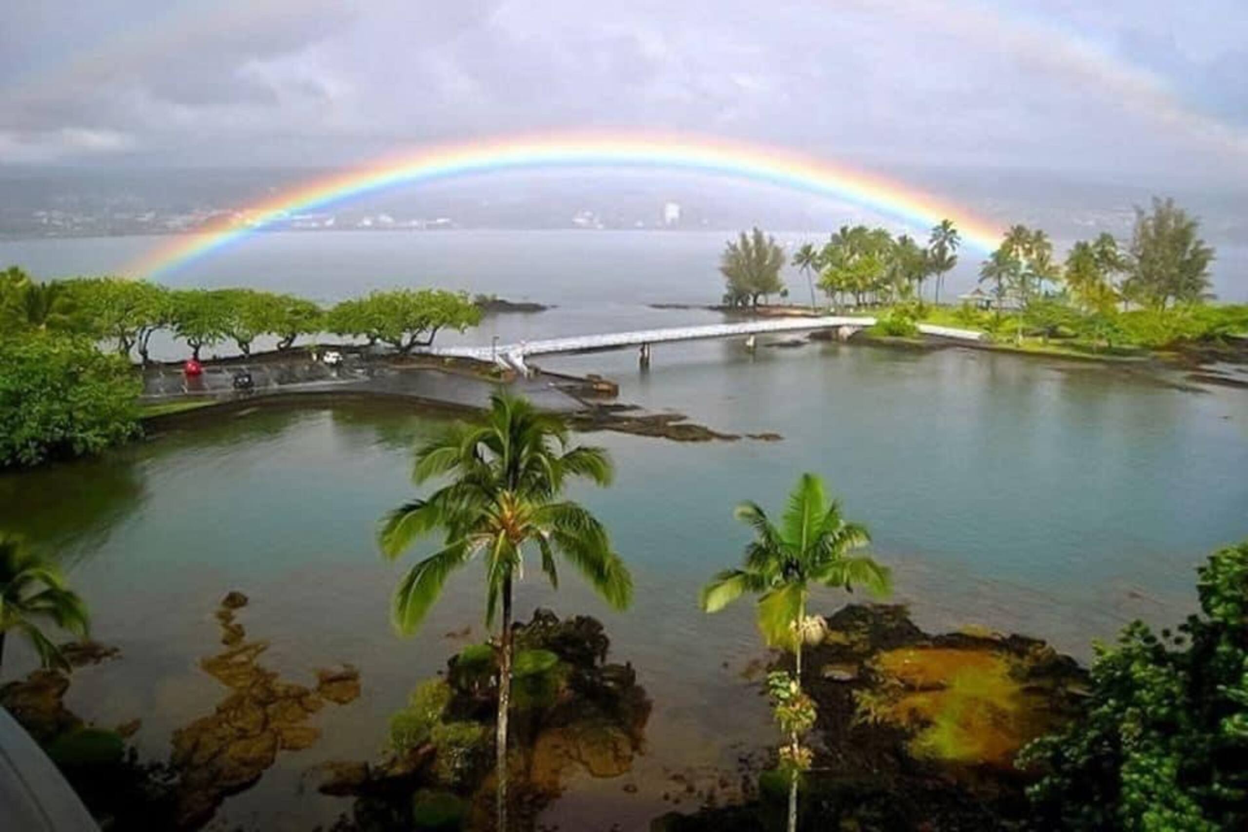 Condo in Hilo · ★4.67 · 2 bedrooms · 4 beds · 1 private bath - Image 60