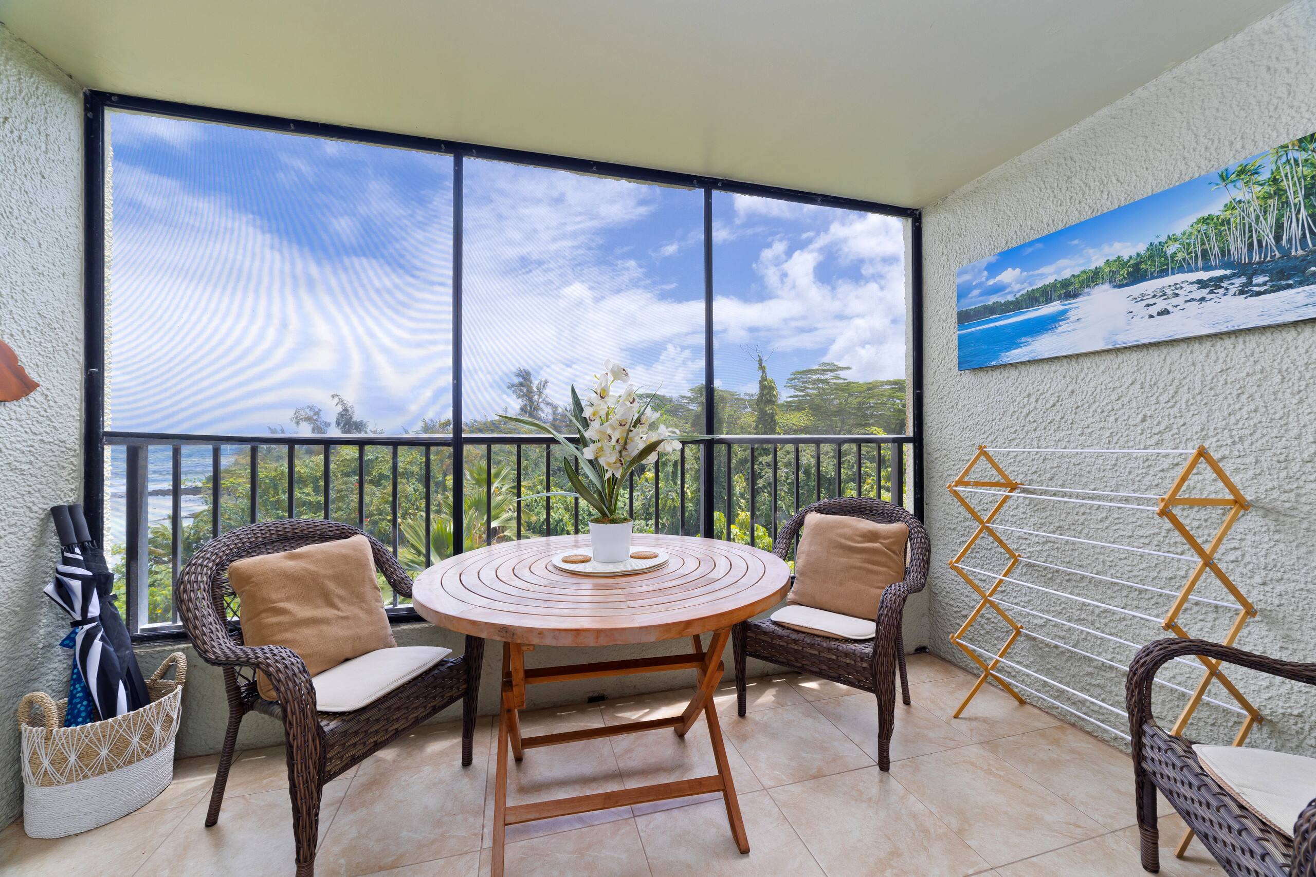 Condo in Hilo · ★4.67 · 2 bedrooms · 4 beds · 1 private bath - Image 26