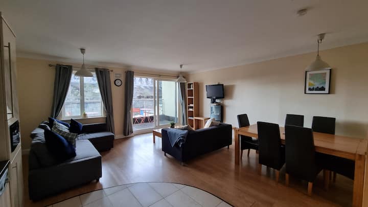 Spacious 2 Bed Apartment W/balcony - Dublin