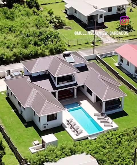 Mullins Bay View - 4 Bed - Sea View, Infinity Pool