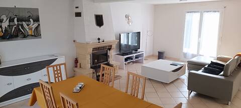 Charming family home, 3 km from the beaches