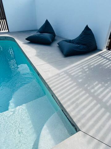 Peaceful Paradise Maroochydore ~ close to beach. gallery image 2