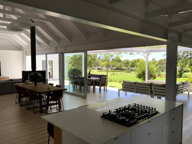 Steenberg Sensation gallery image 2