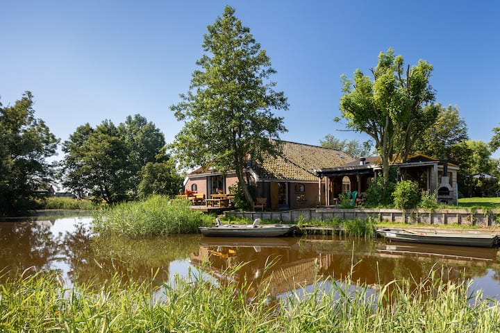 157 M² Ferienhaus ∙ 5 Schlafzimmer ∙ 10 Gäste - Nordholland