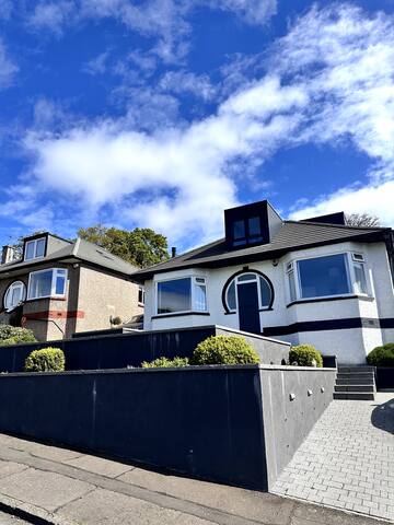 Stylish 5 bed home close to Murrayfield.