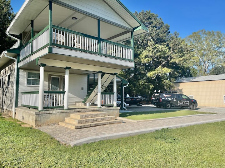 Lake Murray Vacation Rentals & Homes - South Carolina, United States ...