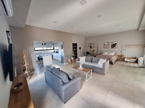 Anuncio de Airbnb popular: Casa Trinidad Salta: Pool & Unforgettable Sunsets. en Salta