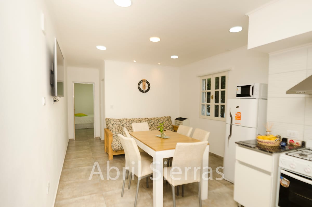 Top Airbnb: Abril Sierras Apartment in Tandil