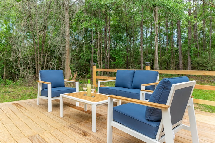 Private Outdoor Deck