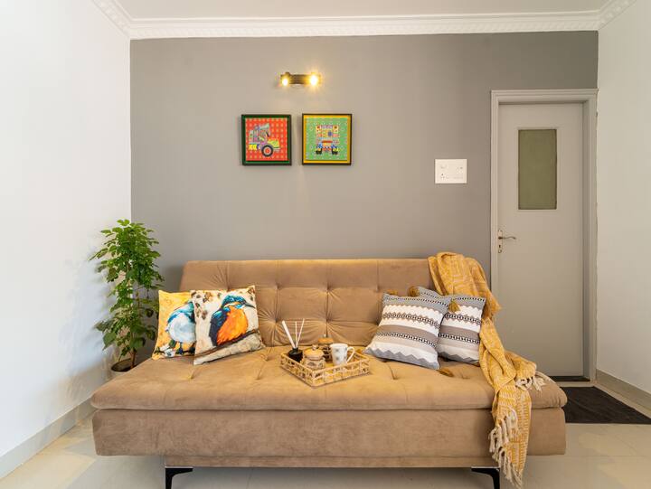 Living room image 10
