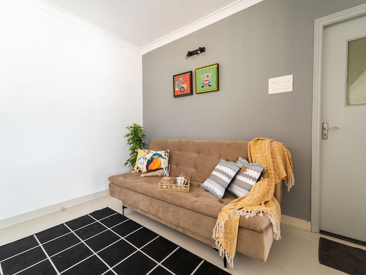 Living room image 2