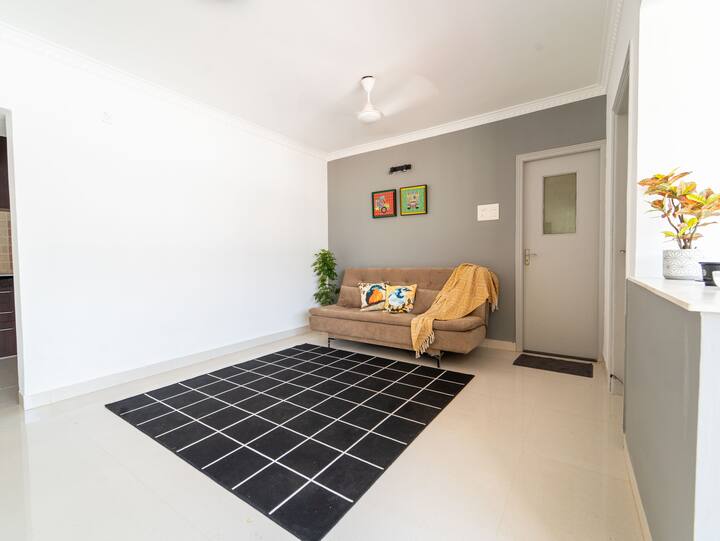 Living room image 3