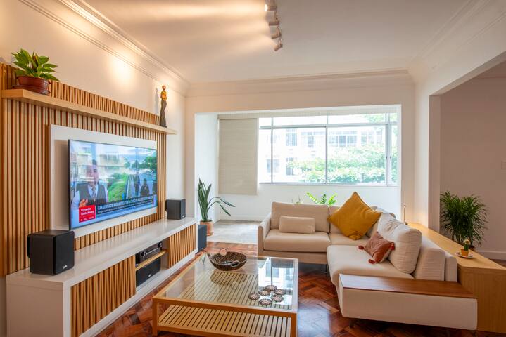 Leme Beach Apartment gallery image 5