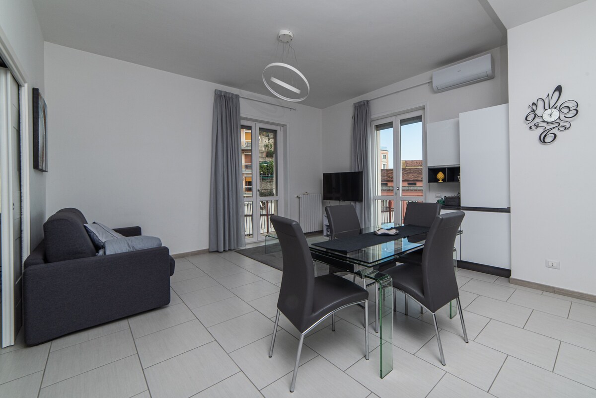 Top Airbnb: [Parking & Cathedral + Downtown] • Maison Dorotea in Salerno