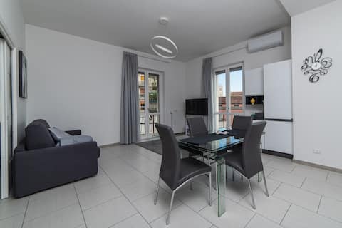 Top Airbnb: [Parking & Cathedral + Downtown] • Maison Dorotea a Salerno