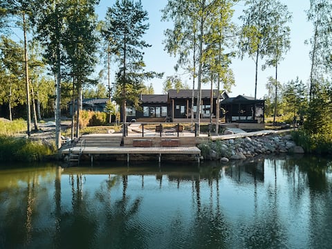 Lillan - Luxury Seaside Villa with Sauna & Jacuzzi