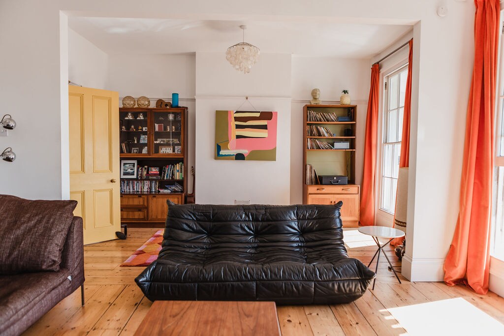 Popular Airbnb listing: Beautiful Beachfront Townhouse in Bexhill On Sea