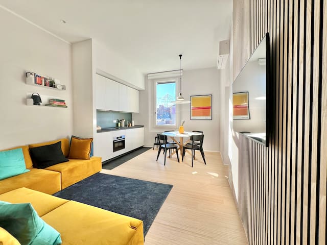 The Sunshine, with elevator & Mark Rothko