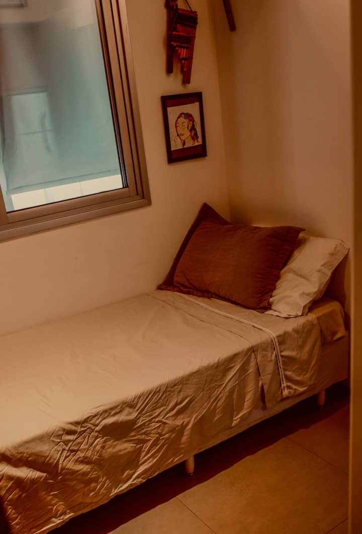 سرير مريح ووسادة!