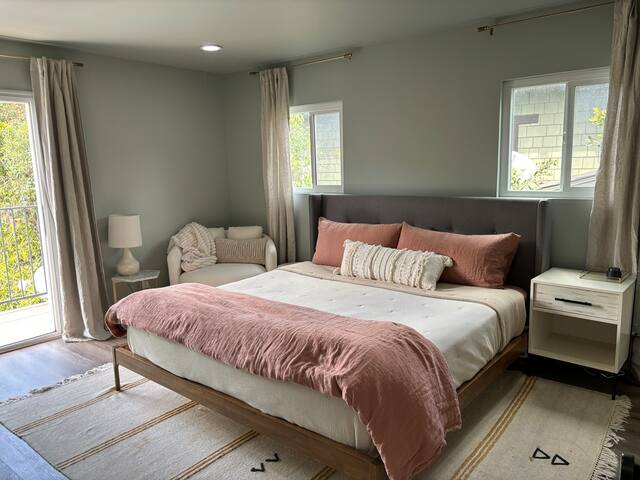 Peaceful home near Rose Bowl gallery image 5