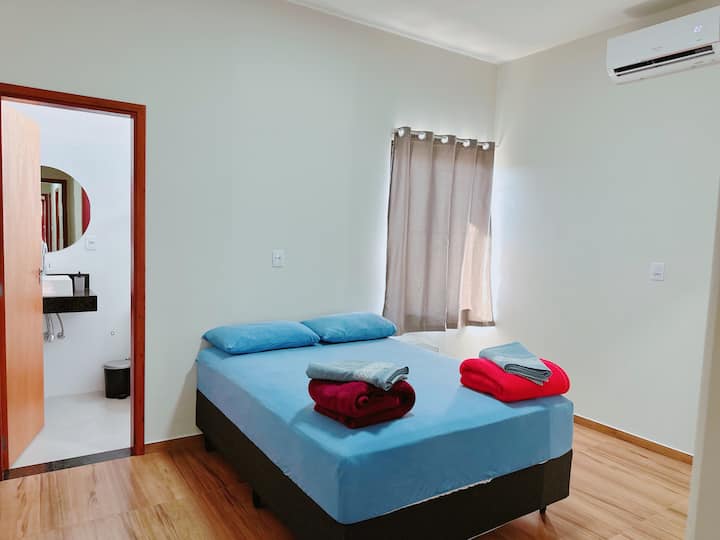 Starehe na vitendo vyote katika chumba chetu!