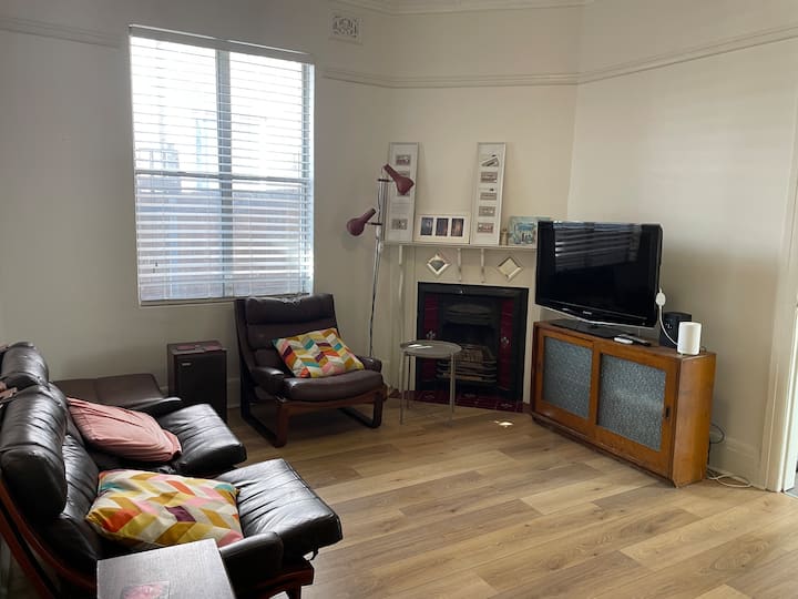 Quiet Location 4 Mins Walk To Hurlstone Park Stn - Lewisham